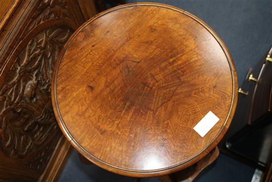 A Victorian walnut book table W.42cm